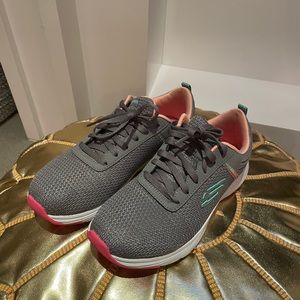 Sketchers Running shoes size 6.5